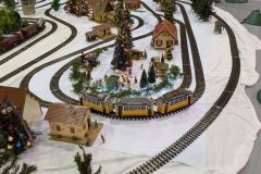 Holiday-Show-2025-1-1-scaled